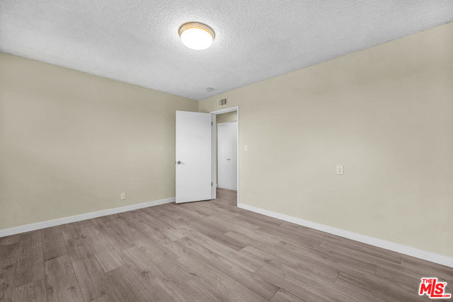 5137 Reynier Avenue, Los Angeles CA: https://media.crmls.org/mediaz/a7745f0b-4f54-4027-93bc-23e848aeeade.jpg