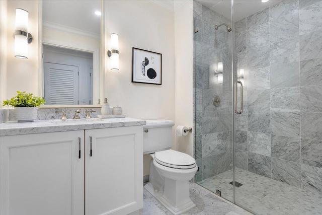 1645 Pacific Avenue, San Francisco CA: https://media.crmls.org/mediaz/a774e288-b12b-4217-82f1-5c6c8a5ef952.jpg