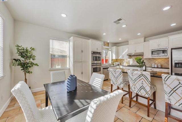 Image 18 of 43 For 3109 Vista Lane