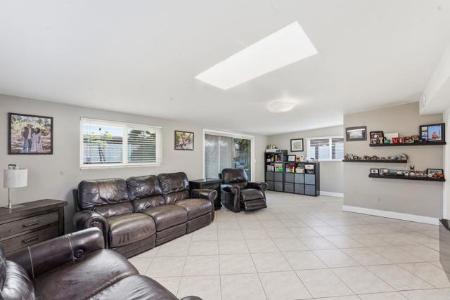 Detail Gallery Image 8 of 46 For 152 E Orlando St, Chula Vista,  CA 91911 - 3 Beds | 2 Baths