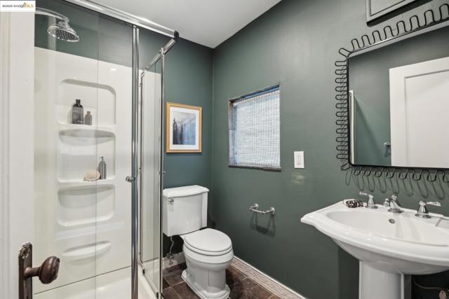 733 Carlston Ave., Oakland CA: https://media.crmls.org/mediaz/a7797966-b0d5-4bcd-aa58-66579945faa6.jpg