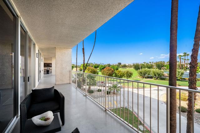 899 Island Drive #304, Rancho Mirage, CA 92270