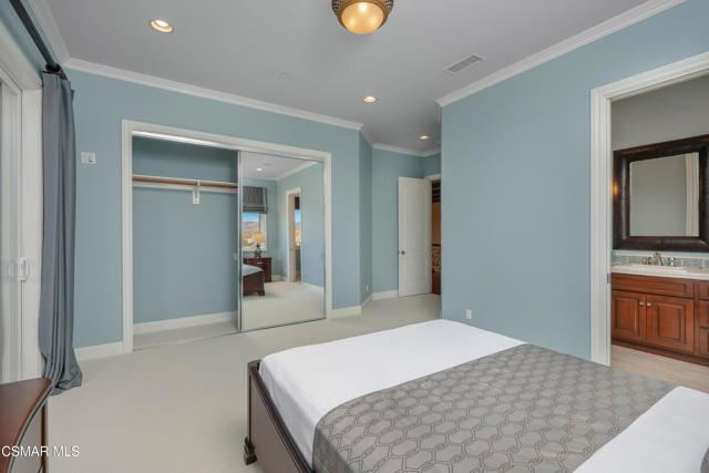 2462 Lost Canyons Drive, Simi Valley CA: https://media.crmls.org/mediaz/a779bcaa-5439-44eb-a071-f60a8e9e1c77.jpg