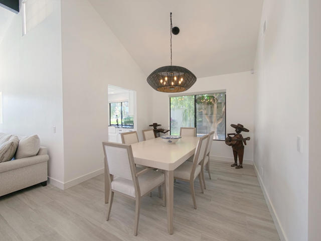 7529 Regency Drive, Palm Springs CA: https://media.crmls.org/mediaz/a77a77a9-737c-47b8-81f5-8e5f8f295693.jpg