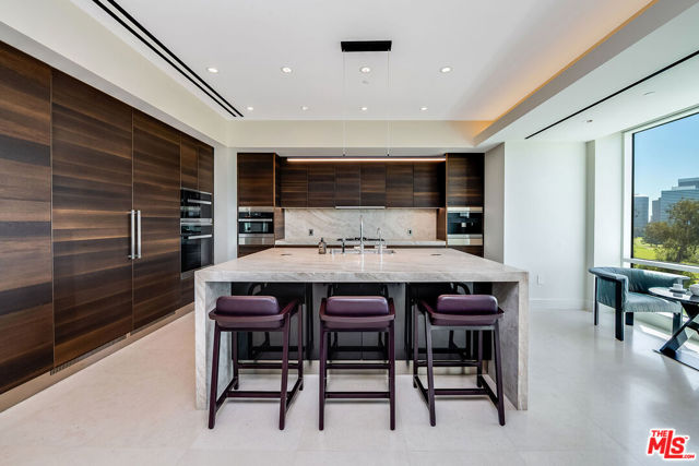 1200 Club View Drive, Los Angeles CA: https://media.crmls.org/mediaz/a77a984b-dd21-4063-9a82-953c4328e83d.jpg