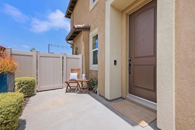 3002 Villeta Ave, Carlsbad CA: https://media.crmls.org/mediaz/a77aad82-9968-4ce9-b984-80a72f701fd1.jpg