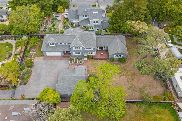 334 Park Way, Santa Cruz CA: https://media.crmls.org/mediaz/a77b6dbc-b47b-42b8-849c-f7793d0f7395.jpg