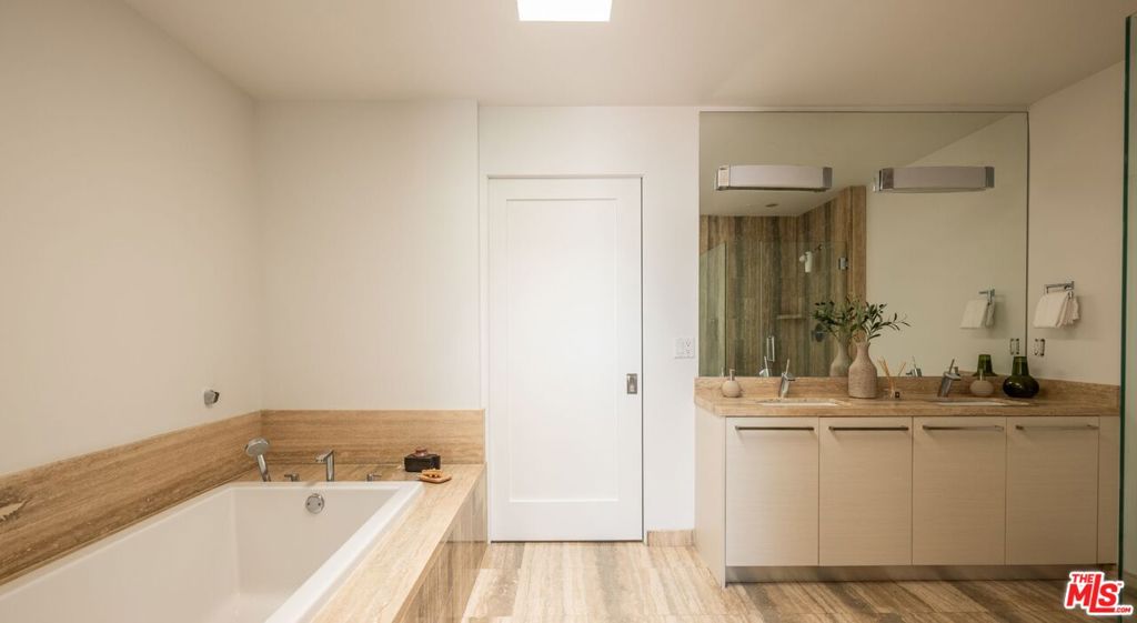 MLS #25581175 image #20