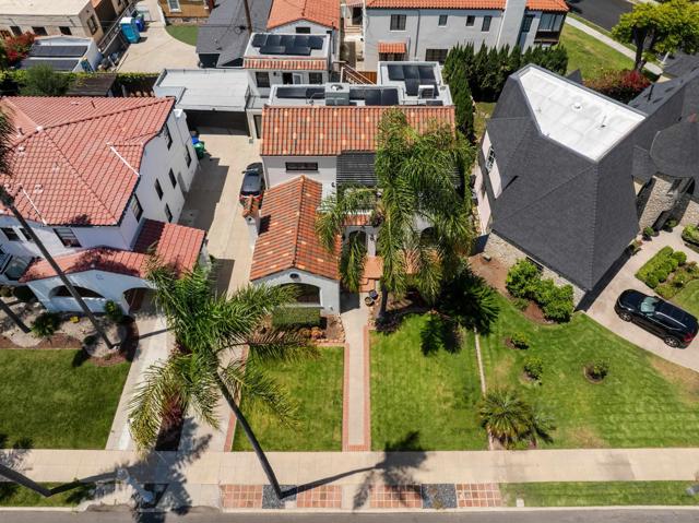 4374 Adams Ave, San Diego CA: https://media.crmls.org/mediaz/a77e4c24-5922-487c-8288-9f488f953ee5.jpg