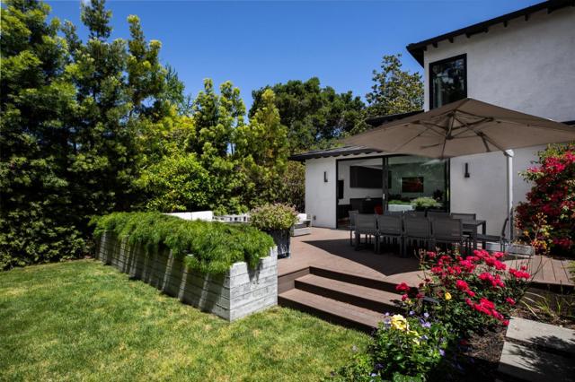 1409 Laurel Street, Menlo Park CA: https://media.crmls.org/mediaz/a77eaf92-d57b-4804-a049-0b3faa5e813f.jpg
