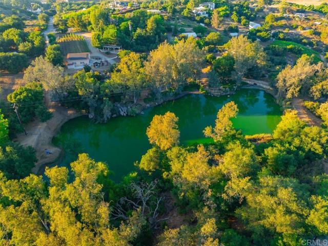 16635 Highland Valley Rd, Ramona CA: https://media.crmls.org/mediaz/a7802579-2d9b-405d-930f-63bc7e6734d7.jpg