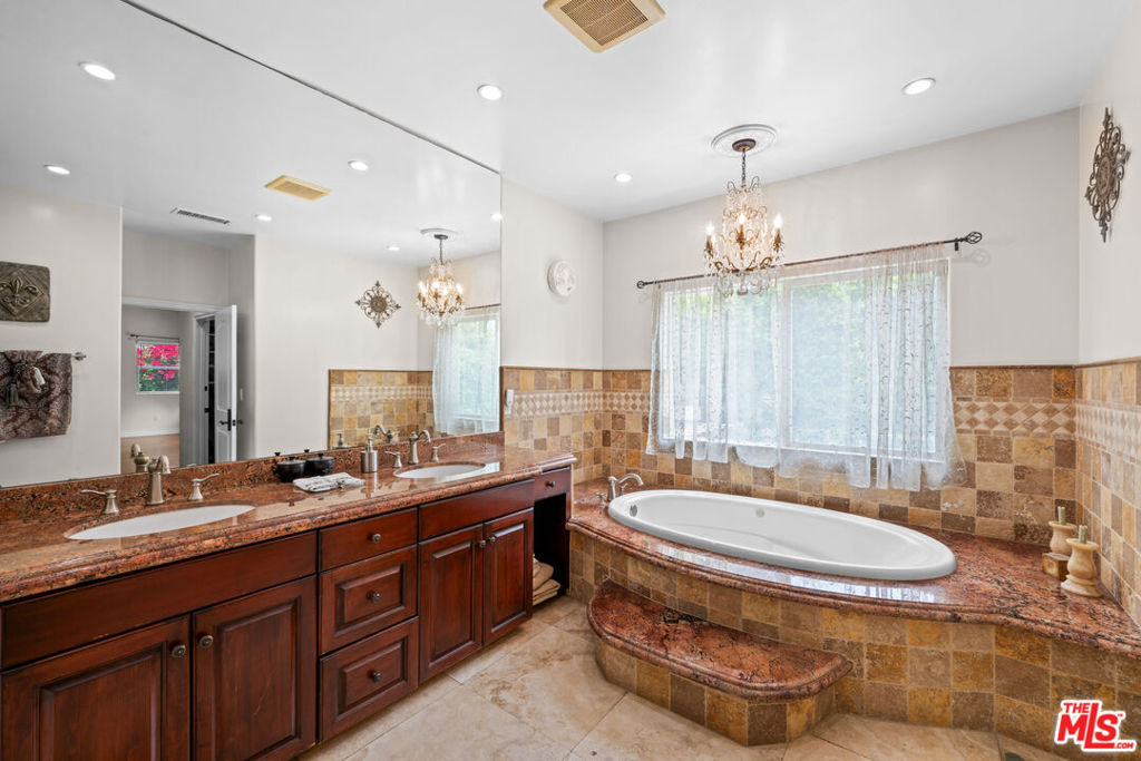 MLS #26845549 image #41