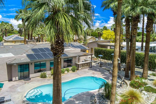 74619 Fairway Drive, Palm Desert CA: https://media.crmls.org/mediaz/a7807b14-99f8-44b1-aff6-bf298ffe1522.jpg