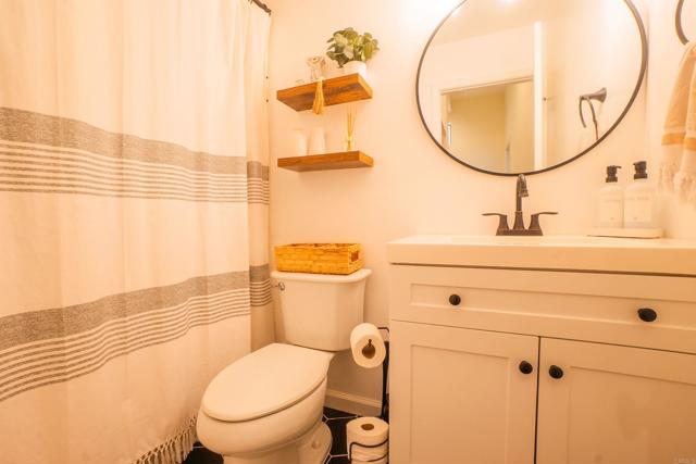 270 Dahlia Ave, Imperial Beach CA: https://media.crmls.org/mediaz/a78084e0-a21f-4e70-9b25-100789b6c8a5.jpg