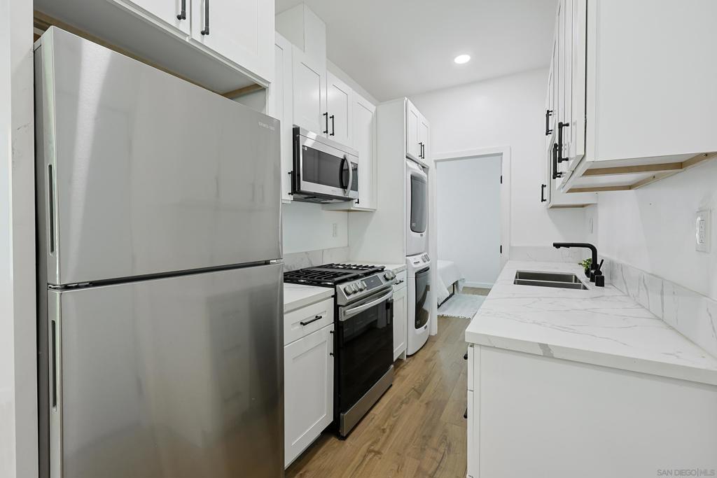 MLS #250030466SD img 22