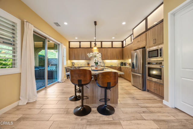 Detail Gallery Image 20 of 73 For 627 E Orange Blossom Way, Azusa,  CA 91702 - 4 Beds | 4/1 Baths