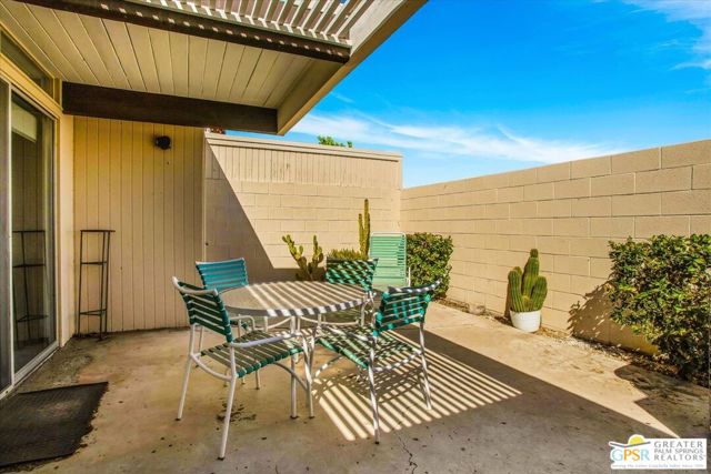 Image 23 of 36 For 381 Sandpiper Street