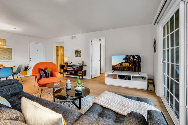 Image 3 of 27 For 2700 Lawrence Crossley Road  68