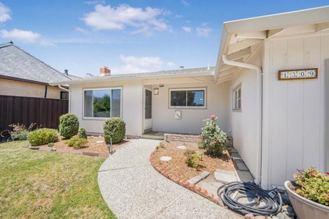1309 Carlsen Way, San Jose CA: https://media.crmls.org/mediaz/a785675d-0b99-4d87-9912-319b710396c6.jpg