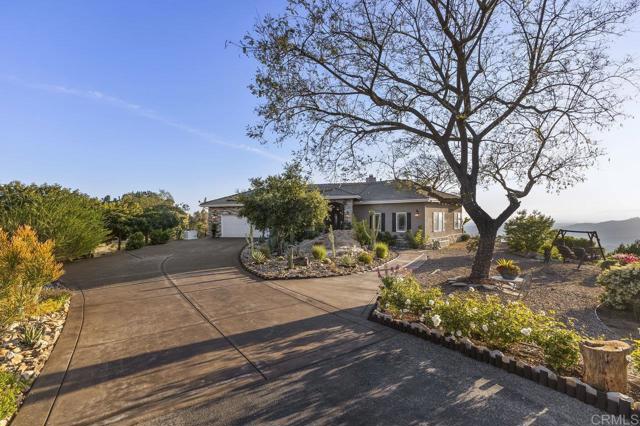 1078 Rainbow Crest Road, Fallbrook, California 92028, 2 Bedrooms Bedrooms, ,2 BathroomsBathrooms,Residential,For Sale,Rainbow Crest Road,NDP2404691