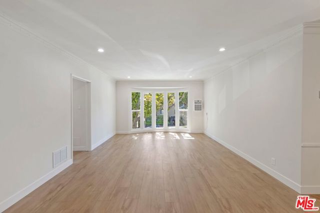 1248 N Crescent Heights Boulevard, West Hollywood CA: https://media.crmls.org/mediaz/a785960f-6915-47ae-8b96-633d97feb5a9.jpg