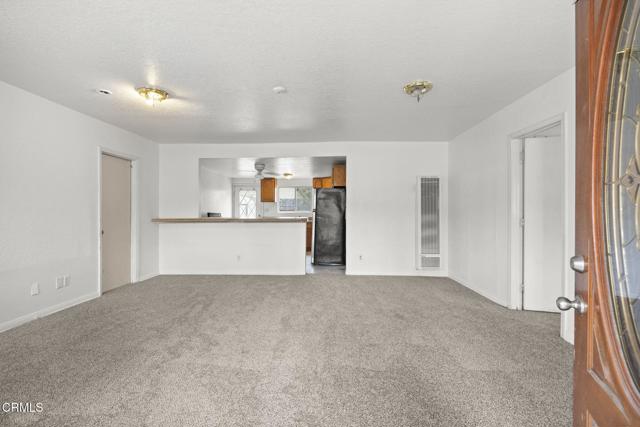 8590 N Ventura Avenue, Ventura CA: https://media.crmls.org/mediaz/a7869ae9-0211-4f16-a5b1-ef4254a69d00.jpg