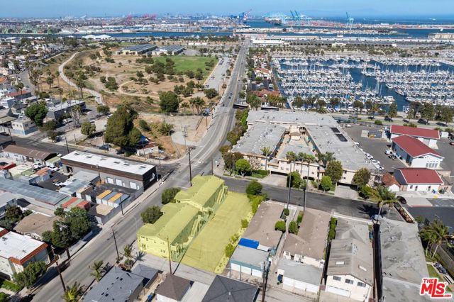 409 W 22nd Street, San Pedro CA: https://media.crmls.org/mediaz/a788778f-8816-4b66-8fd9-f461a7d8755b.jpg