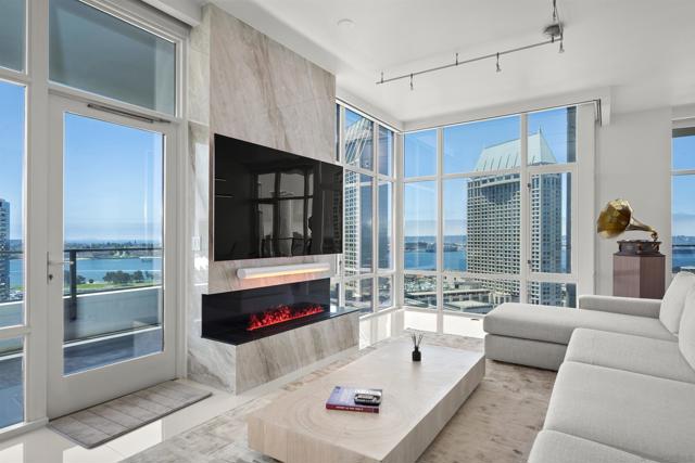 550 Front Street, San Diego CA: https://media.crmls.org/mediaz/a789489f-e69f-4530-9004-6dedb7e9cc8c.jpg