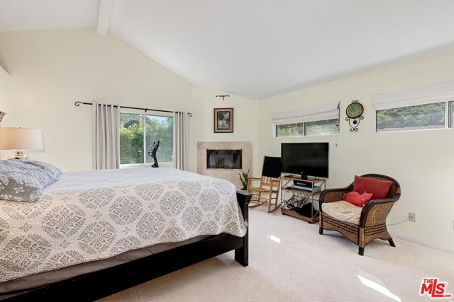 Drew Fenton | 17173 Avenida De Santa Ynez Pacific Palisades CA | MLS: 7500114 Drew Fenton | 17173 Avenida De Santa Ynez Pacific Palisades CA | MLS: 7500114