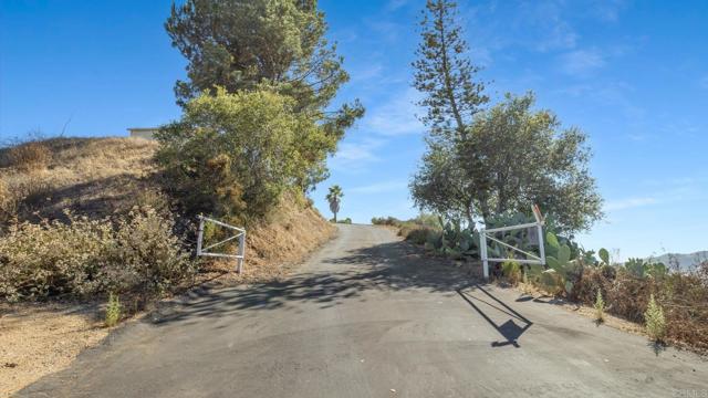 3020 22 Joni Lane, San Marcos CA: https://media.crmls.org/mediaz/a789c8f3-c3a7-4930-b3cf-21e1e1ab3348.jpg