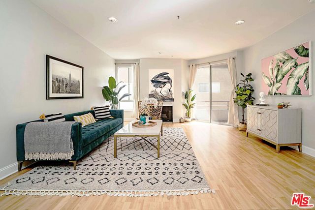500 S Berendo Street, Los Angeles CA: https://media.crmls.org/mediaz/a78a2fcf-157b-4bea-b223-4fa30e9ce4e3.jpg