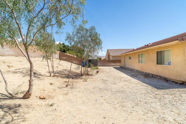65866 Estrella Avenue, Desert Hot Springs CA: https://media.crmls.org/mediaz/a78ae29a-857c-48d6-9e5a-3d931634944e.jpg