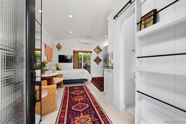 3636 Arizona St, Outside Area (Inside Ca) CA: https://media.crmls.org/mediaz/a78b592a-fa53-461a-99e5-8986039dc363.jpg