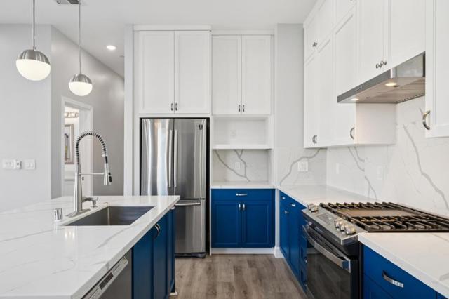 30003006 26th Street, San Francisco CA: https://media.crmls.org/mediaz/a78b6aea-6f63-4ea3-844a-24239e010582.jpg