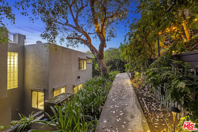 3625 Lowry Road, Los Angeles CA: https://media.crmls.org/mediaz/a78b8c02-59cf-47eb-80c5-1f0b0e22e24f.jpg