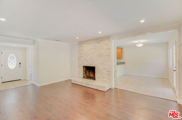10034 Genesta Avenue photo 4