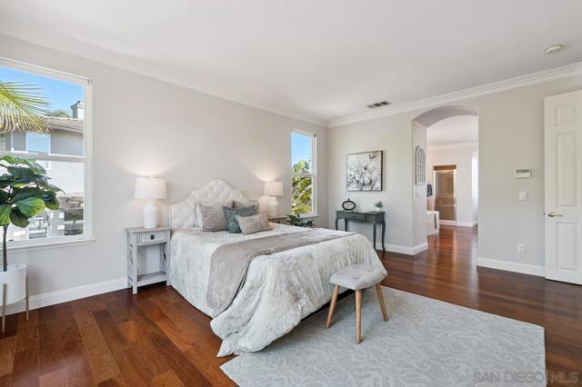 11324 Luxembourg Way, San Diego CA: https://media.crmls.org/mediaz/a79014ee-7ab0-40b0-aaba-69a491a6f5ef.jpg