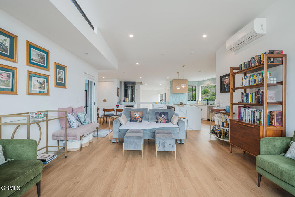 MLS #V1-28403 image #13