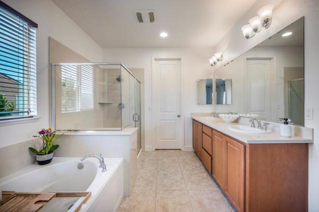 250 Robin Place, Gilroy CA: https://media.crmls.org/mediaz/a790f41d-bb43-4adf-ae03-6f7dd452bdee.jpg
