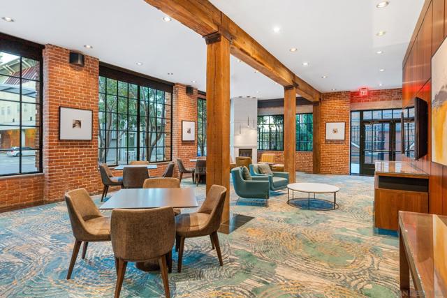 500 W Harbor Dr, San Diego CA: https://media.crmls.org/mediaz/a7914373-7f14-47be-b776-f5a80fd273f8.jpg