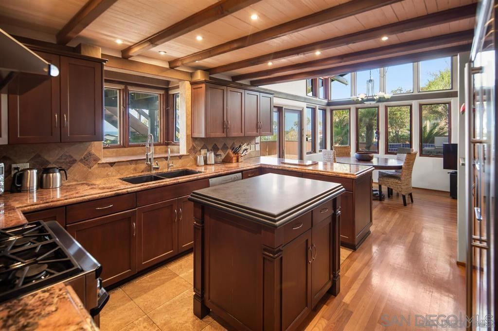 MLS #250043109SD image #14