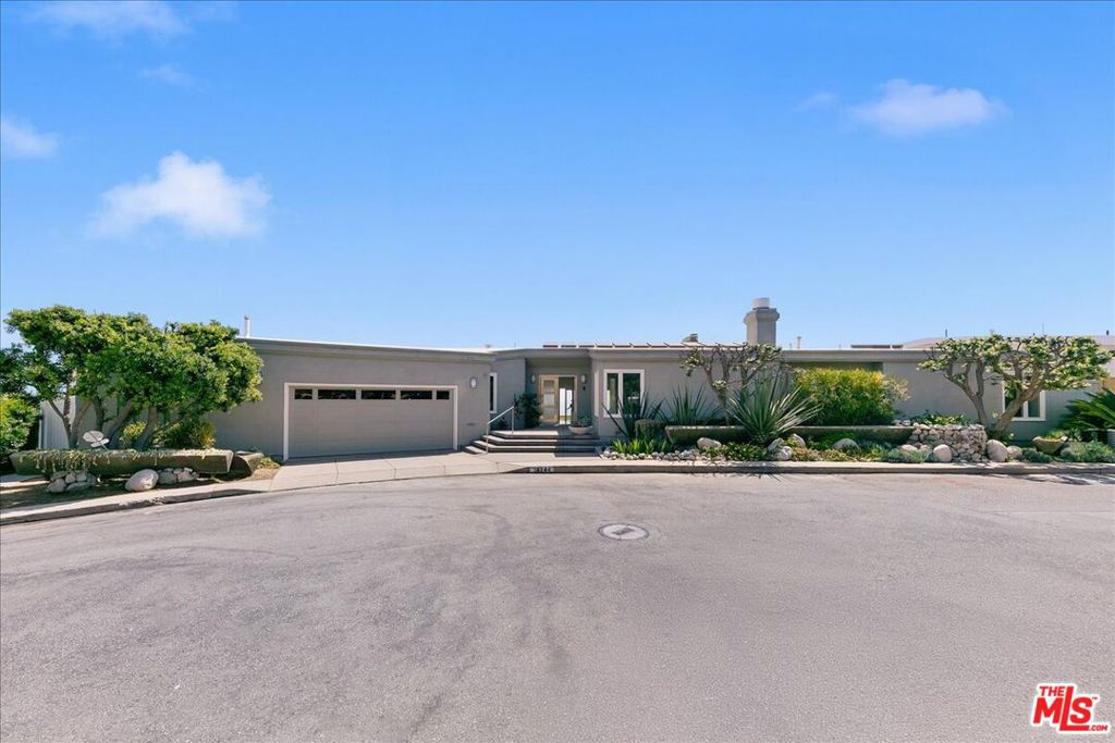 18244 Coastline Drive