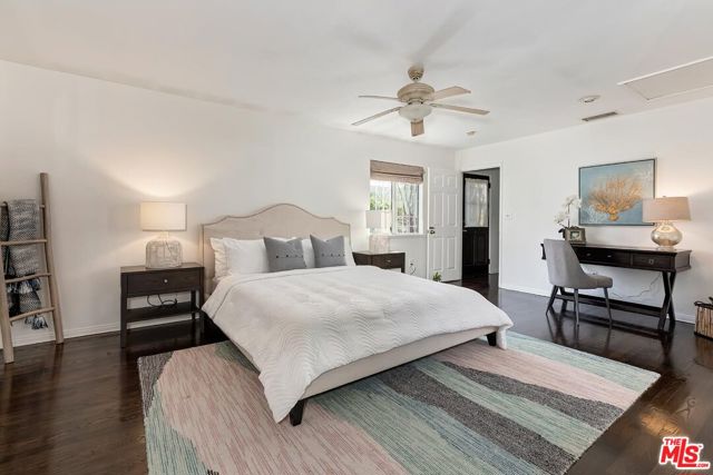 2218 S Genesee Avenue, Los Angeles CA: https://media.crmls.org/mediaz/a792f5c9-754f-4850-8364-7b19de74cbfd.jpg