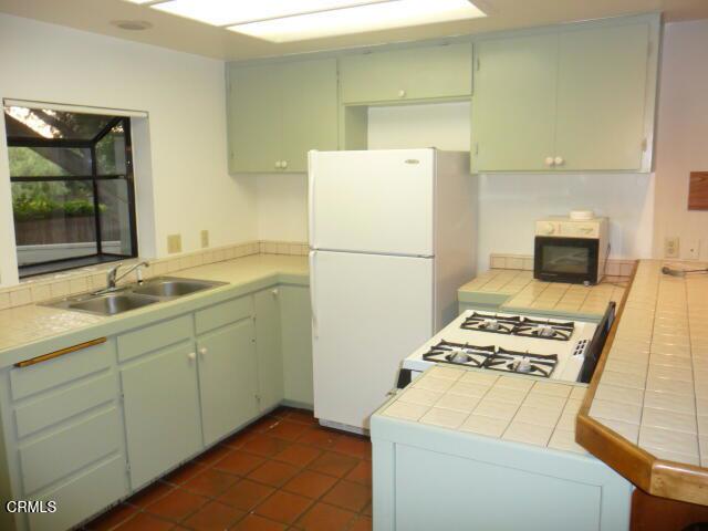 Detail Gallery Image 4 of 9 For 624 626 S La Luna Ave, Ojai,  CA 93023 - 2 Beds | 1/1 Baths