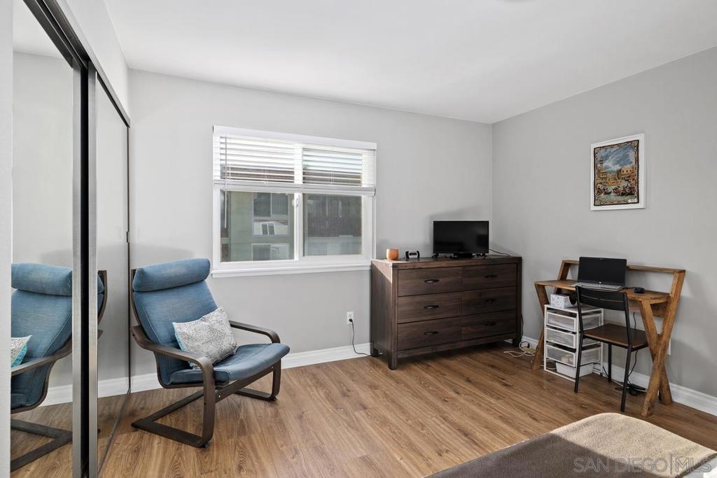 1756 Esssex St - photo 17