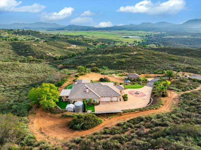 Detail Gallery Image 11 of 43 For 19894 via Vista Grande, Ramona,  CA 92065 - 2 Beds | 2/1 Baths