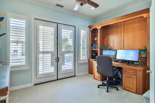 164 Via Sandra, Newbury Park CA: https://media.crmls.org/mediaz/a794b15e-f40e-4db8-8e96-ba701ec856bc.jpg