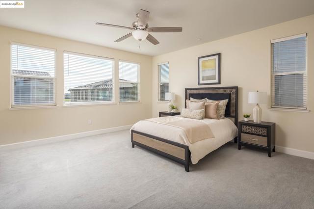 270 Guthrie Lane, Brentwood CA: https://media.crmls.org/mediaz/a7951145-15e9-4497-81c9-2fab4e201699.jpg