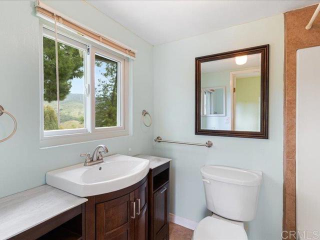 10071 Gomez Creek Road, Fallbrook CA: https://media.crmls.org/mediaz/a7964f7e-7afb-4f70-8b20-911ba7ea38d8.jpg