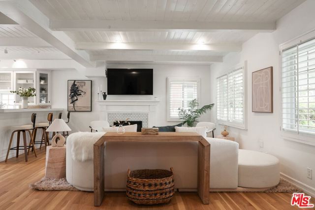 3011 Clune Avenue, Venice CA: https://media.crmls.org/mediaz/a7968d72-98f5-4a91-b307-0a544a779f9b.jpg
